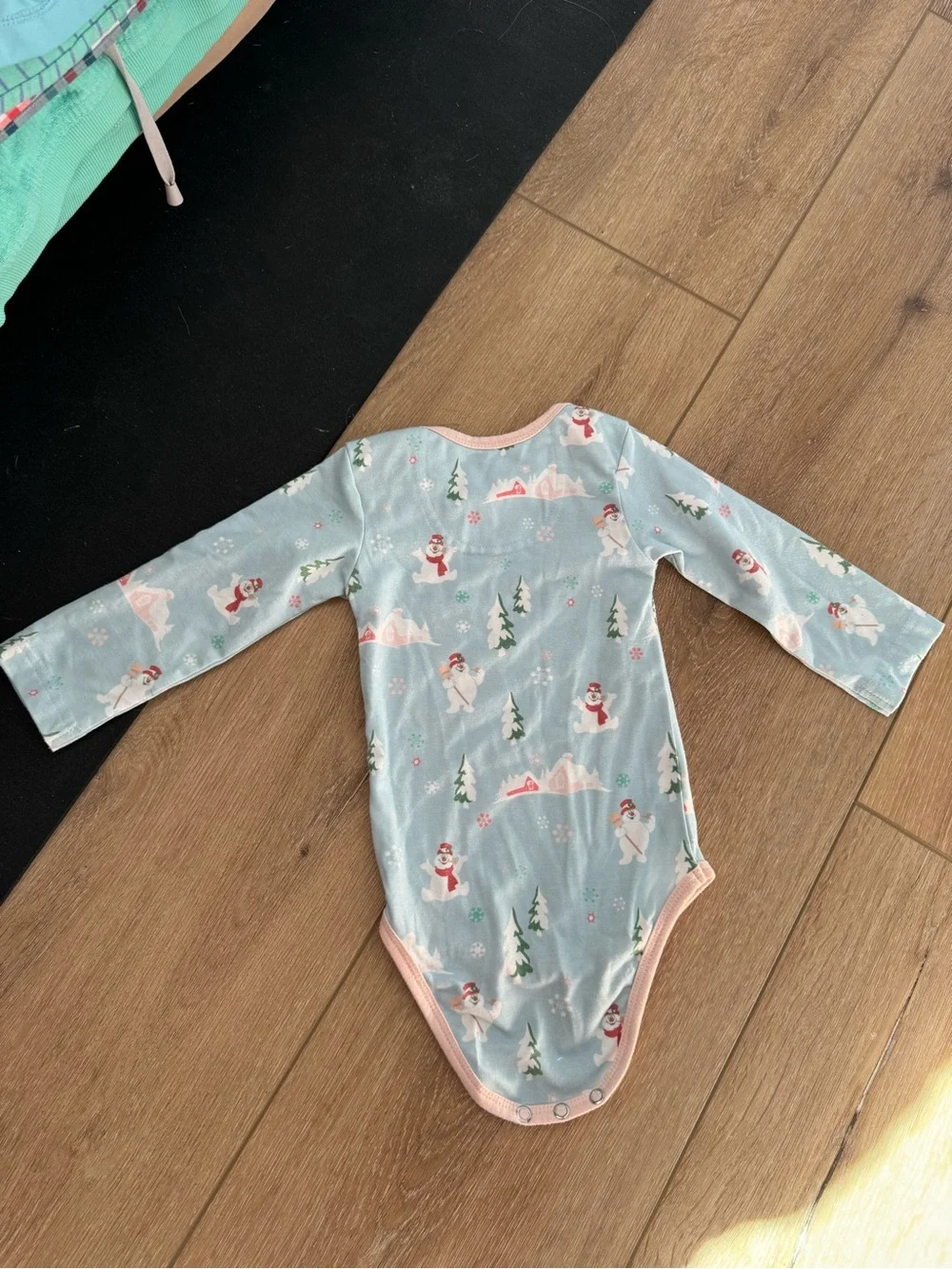 Copper Pearl Long Sleeve Bodysuit Frosty The Snowman 6-12 Months